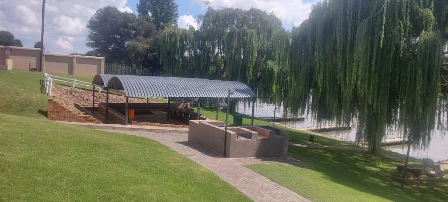 3 Bedroom Property for Sale in Edge On the Vaal Free State